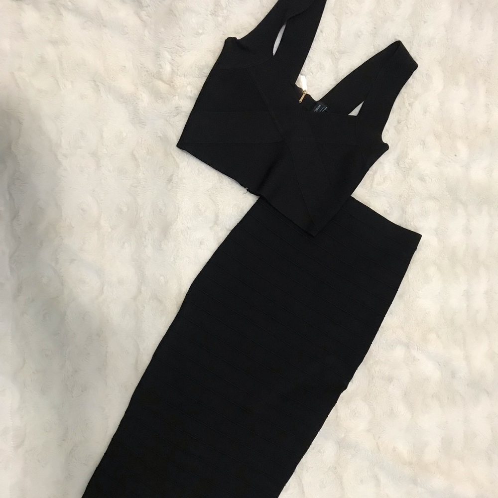 Marciano Crop & Skirt Set